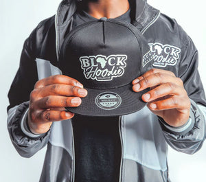 BLACK HOODIE SIGNATURE CAP